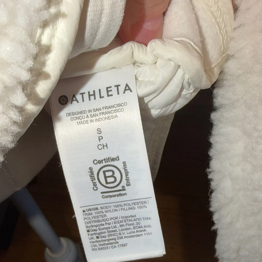 Women's White Sherpa Pullover Jacket